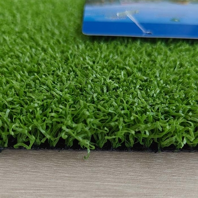 Dtex 8000 گلف چمن مصنوعی و نگهداری کم چمن مصنوعی ورزشی 15 میلی متری با چگالی بالا