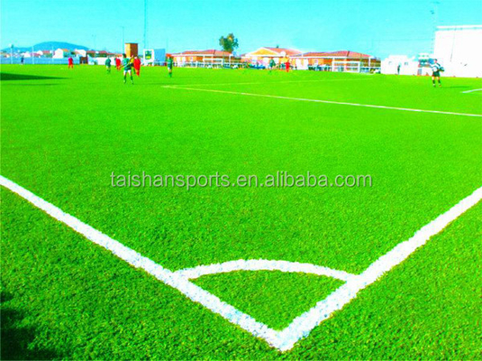 چمن مصنوعی ورزشی با چگالی بالا که برای زمین های فوتبال استفاده می شود