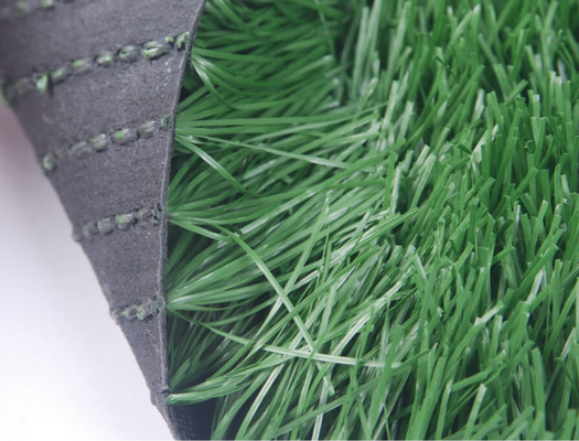 50 میلی متر سبزی مصنوعی ورزش چمن مواد PE 16000 Dtex ورزش Astro Turf برای فوتبال زمین فوتبال