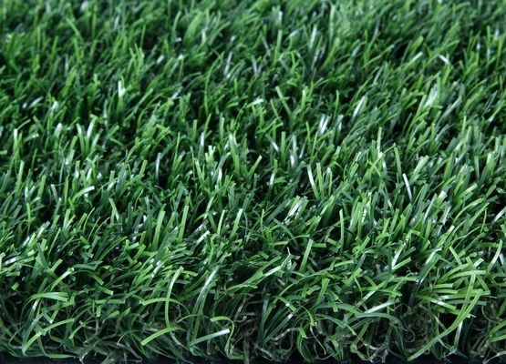 چمن مصنوعی 140 بخیه/M 60 میلی متر ارتفاع شمع 12000 Dtex برای زمین های فوتبال و فوتبال