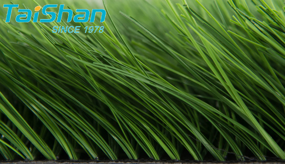 چمن مصنوعی رایج و محبوب برای فوتبال فوتبال هاکی و والیبال پر از دانه های لاستیک