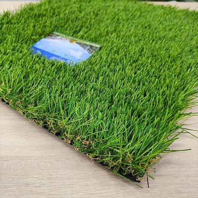 چمن مصنوعی هیبریدی با فیلامنت های متعدد مخلوط پارچه سبز 45mm 9500 Dtex مقاوم در برابر سایش