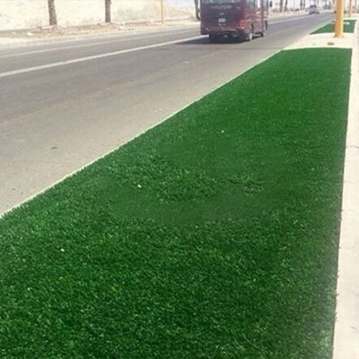 چمن مصنوعی منظره با ارتفاع پرز 45 میلی متر و نخ تخت، موجود در هر طول مورد نیاز