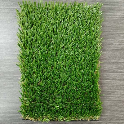چمن سبز مصنوعی 30 میلی متری برای قرار دادن و تزئین با رنگ های روشن و پشتیبان قوی