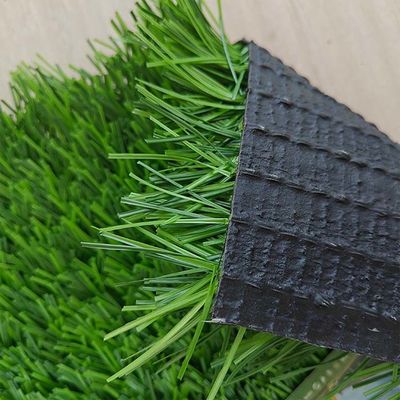 چمن مصنوعی بازیافتی پلاستیکی بازیافتی با ارتفاع 40 میلی متر برای رویدادهای ورزشی و فضاها با تعمیر و نگهداری کم