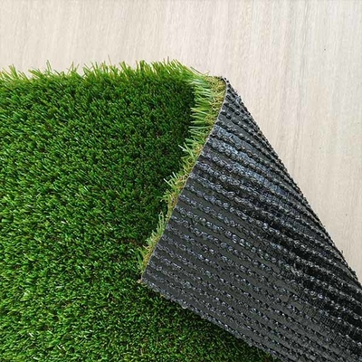 چسب PU 28mm 13800 Dtex چشم انداز چمن مصنوعی دو لایه PP بالکن های پشتیبان زینت حیاط پشت خانه مقاومت UV نگهداری کم