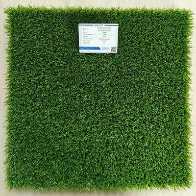 چسب PU 28mm 13800 Dtex چشم انداز چمن مصنوعی دو لایه PP بالکن های پشتیبان زینت حیاط پشت خانه مقاومت UV نگهداری کم
