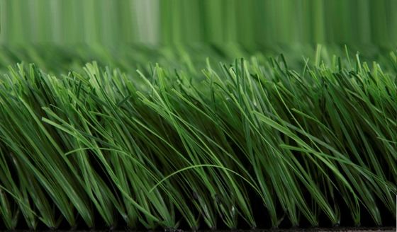 چمن مصنوعی فوتبال با مقاومت UV و سوراخ های تخلیه حفاری