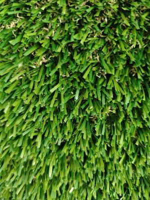 چمن مصنوعی غیر پرکننده با ارتفاع شمع 30 میلی متر و چسب لاتکس شفاف برای چمن ورزشی 12400 Dtex کم تعمیر و نگهداری