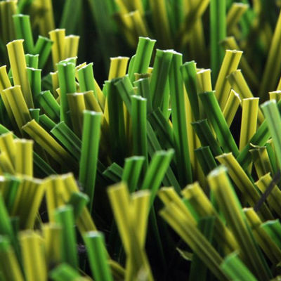 فیفا از چمن مصنوعی PE برای زمین های فوتبال استفاده می کند