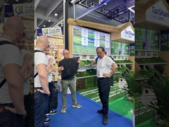 چمن مصنوعی بدون پر کردن از سال 1978